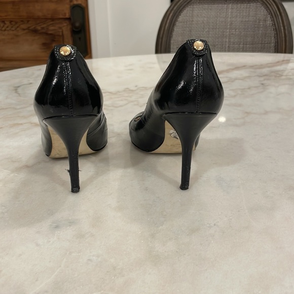 Black patent Michael Kors stiletto pump - Picture 3 of 3